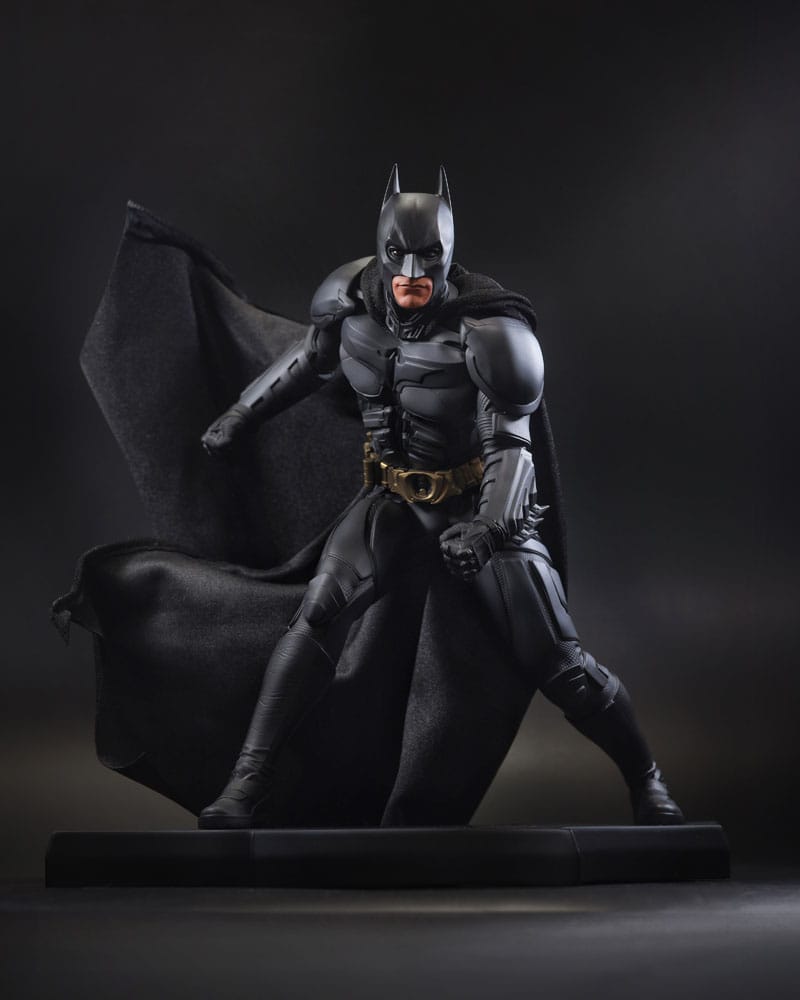 DC Direct  Statue DC Movie Statues Batman (The Dark Knight) 24 cm P049845
