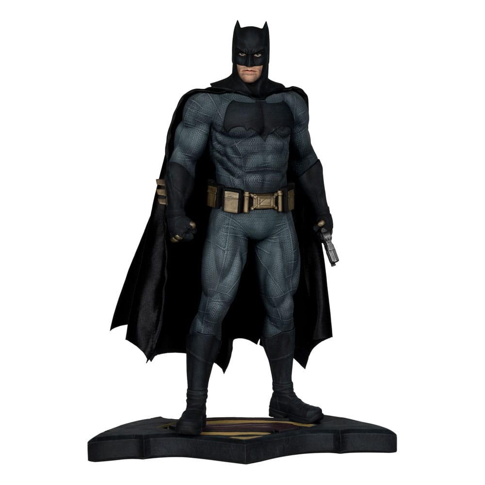 Batman v Superman: Dawn of Justice Statue 1/6 Batman 32 cm P049847