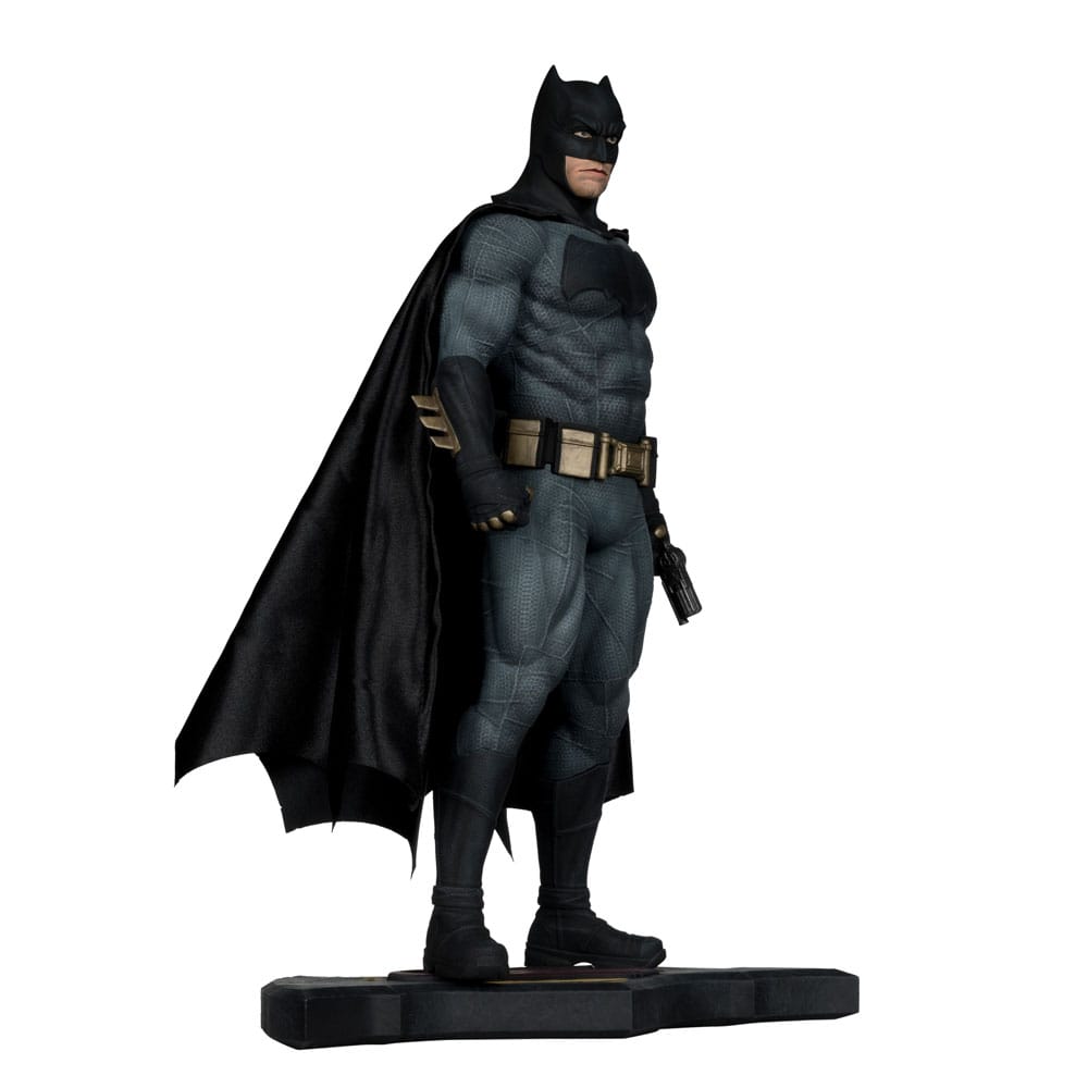 Batman v Superman: Dawn of Justice Statue 1/6 Batman 32 cm P049847