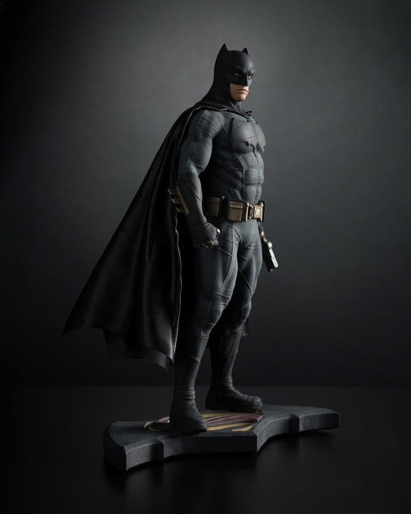 Batman v Superman: Dawn of Justice Statue 1/6 Batman 32 cm P049847