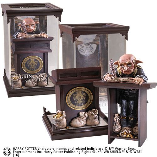 Harry Potter Magical Creatures Statue Gringotts Goblin 19 cm P053598