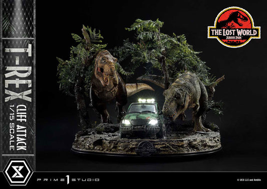 Jurassic World: The Lost World Statue 1/15 T-Rex Cliff Attack 53 cm P054118