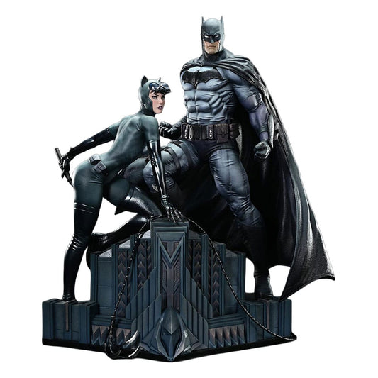 DC Comics Ultimate Premium Masterline Series Statue 1/4 Batman & Catwoman (Concept Design by Clay Mann) 56 cm P068392