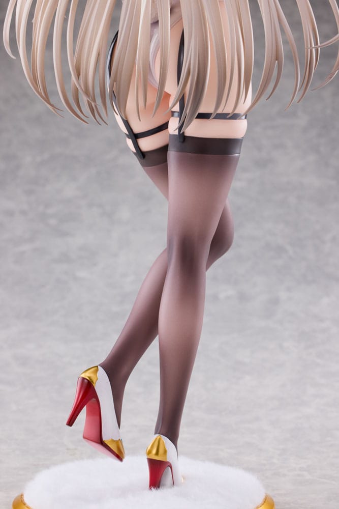 Original Character PVC Statue 1/4 White Bunny Onee-san Illustrated by sakiyamama 43 cm P054580