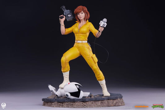 Teenage Mutant Ninja Turtles Premier Series Statue 1/4 April O'Neil 46 cm P055283