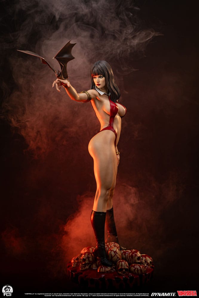 Vampirella Statue 1/2 Vampirella 112 cm P055298