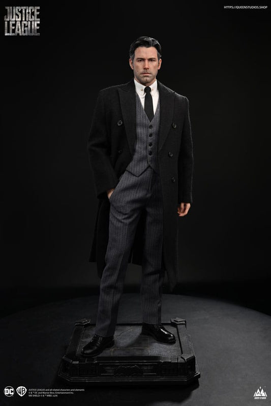 Justice League Statue 1/4 Bruce Wayne (Ben Affleck) 51 cm P056596