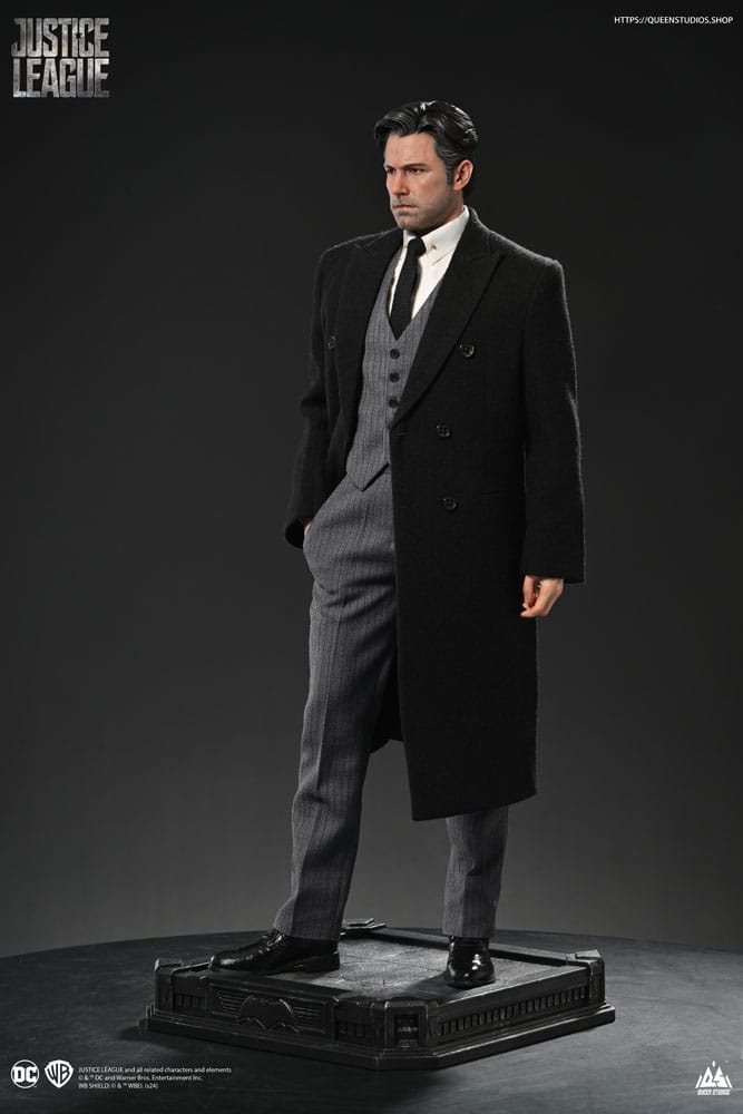 Justice League Statue 1/4 Bruce Wayne (Ben Affleck) 51 cm P056596