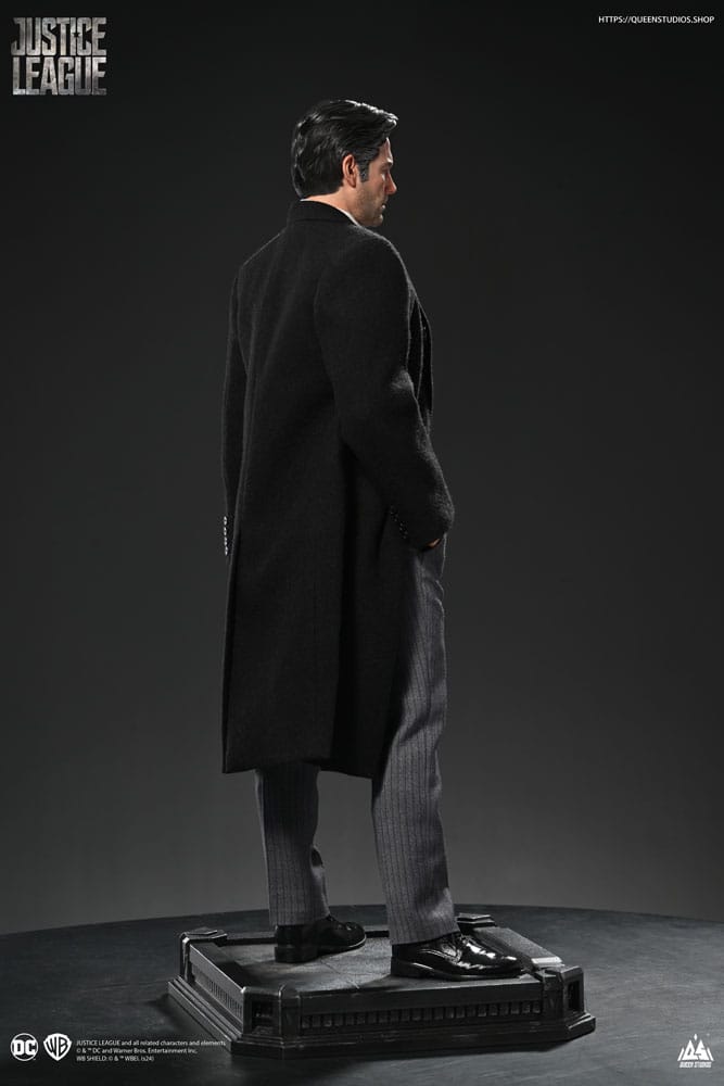 Justice League Statue 1/4 Bruce Wayne (Ben Affleck) 51 cm P056596
