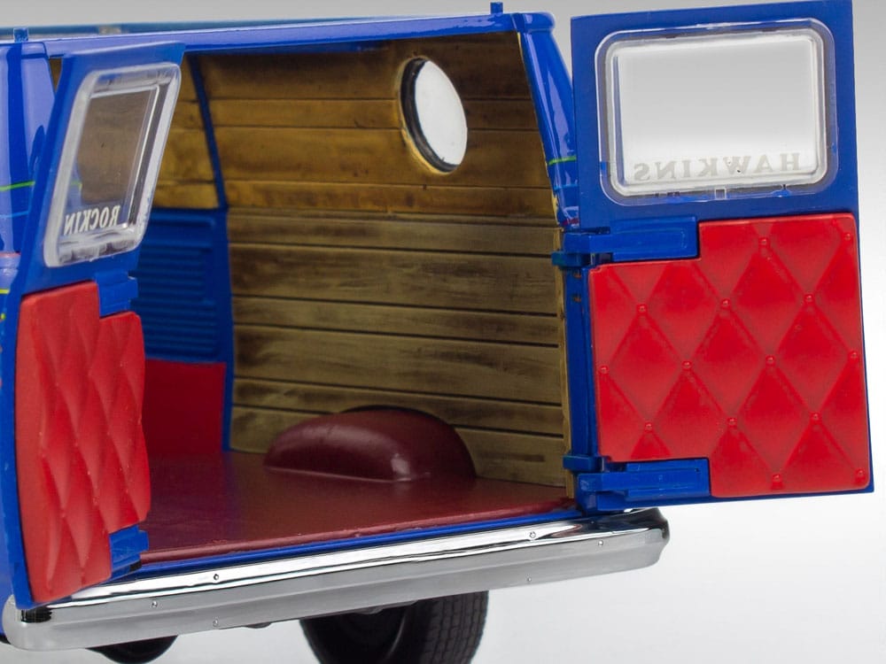 Stranger Things Model Kit 1/25 Squawk Van 21 cm P067719