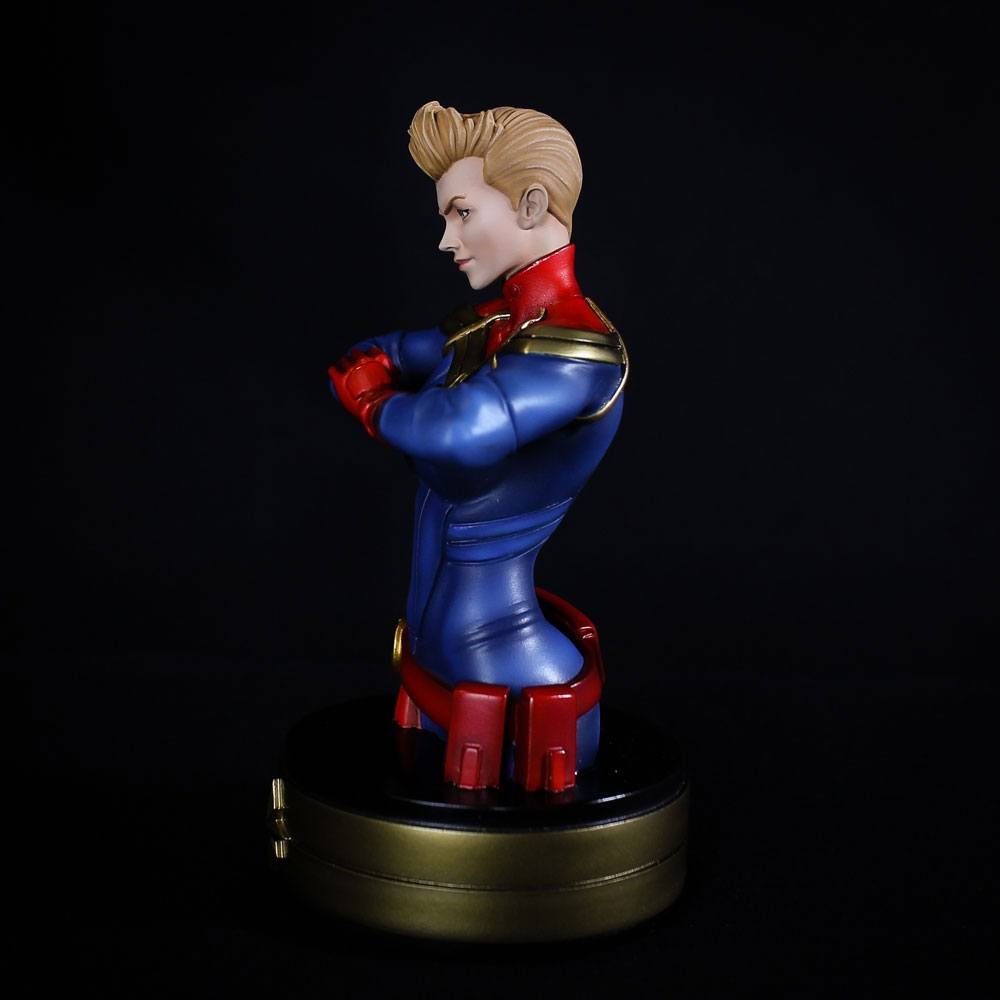 Captain Marvel Bust Captain Marvel 20 cm P059010