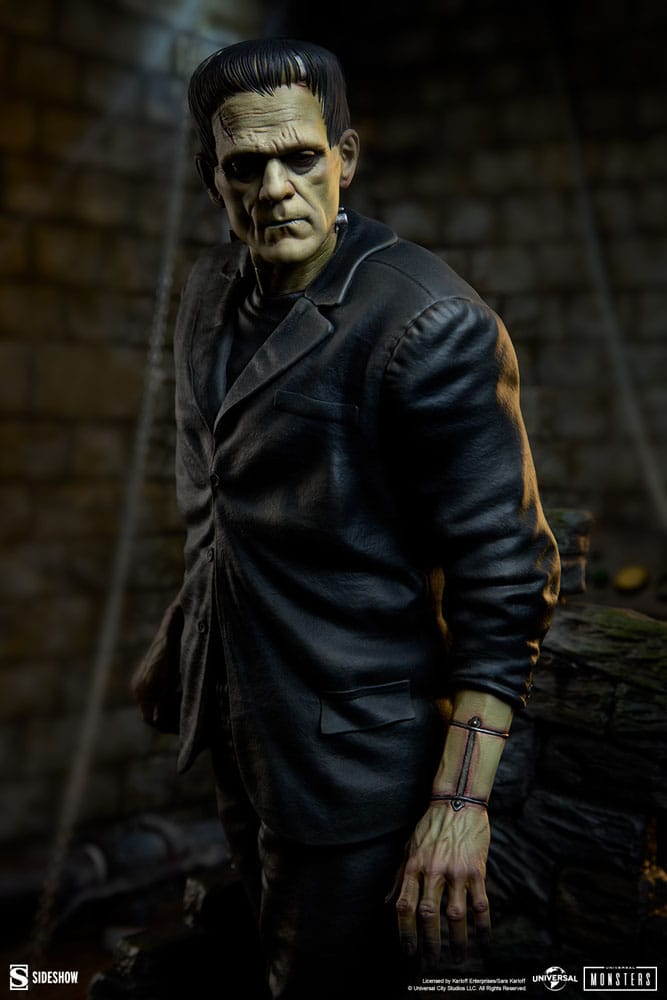Frankenstein Premium Format Statue Frankenstein 57 cm P066353