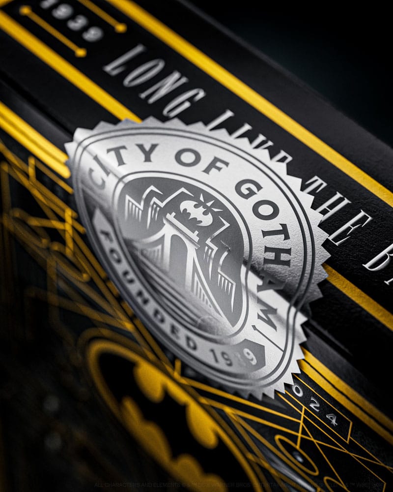 BATMAN 85TH ANNIVERSARY PLAYING CARDS P060256