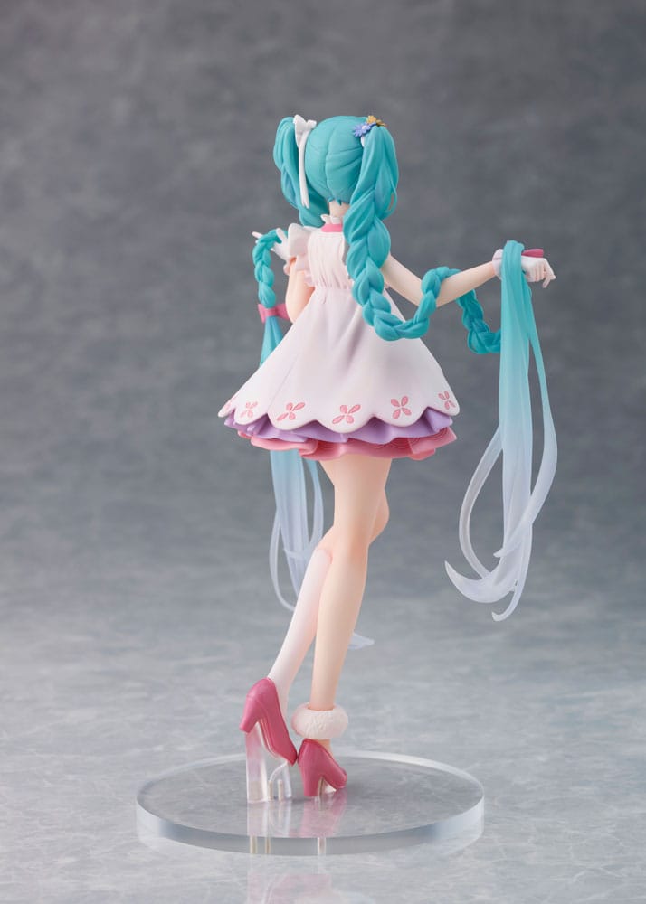 HATSUNE MIKU PVC STATUE HATSUNE MIKU WONDERLAND RAPUNZEL VER. 18 CM