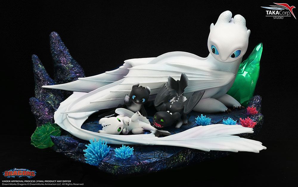 How To Train Your Dragon Statue 1/6 Light Fury & Night Lights 36 cm P060527