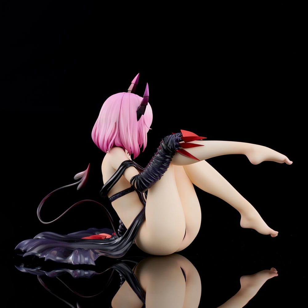 To Love-Ru Darkness PVC Statue 1/6 Momo Velia Deviluke Darkness Ver. Renewal Package Edition 15 cm P062363