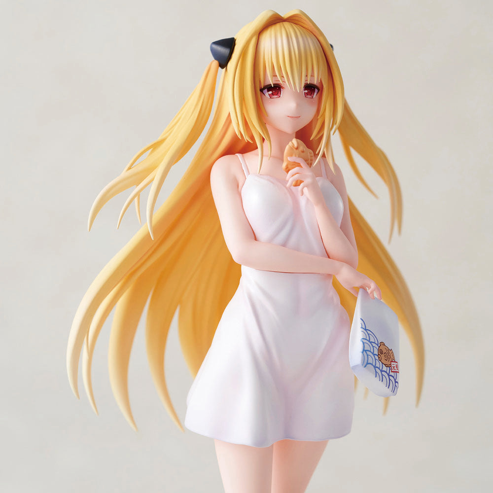 Love Trouble PVC 1/6 Statue Golden Darkness (Yami) 26 cm P062369