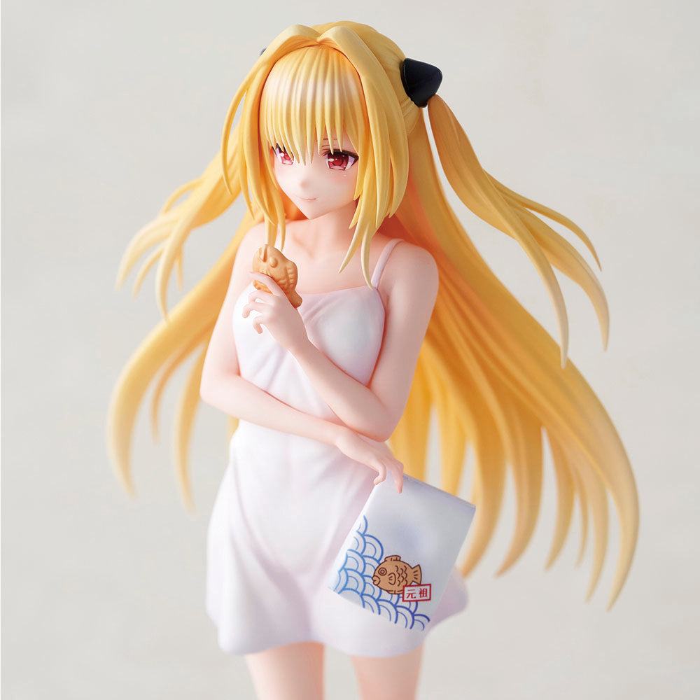 Love Trouble PVC 1/6 Statue Golden Darkness (Yami) 26 cm P062369