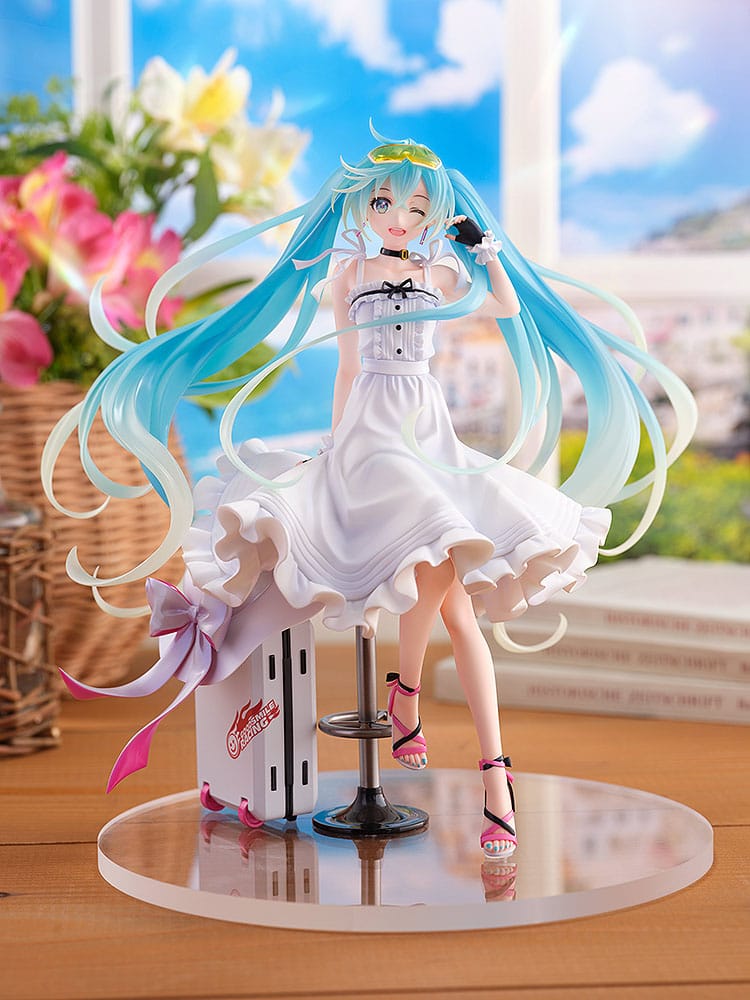 Hatsune Miku GT Project Original PVC Statue 1/7 Vacation Style Ver. 24 cm P063536
