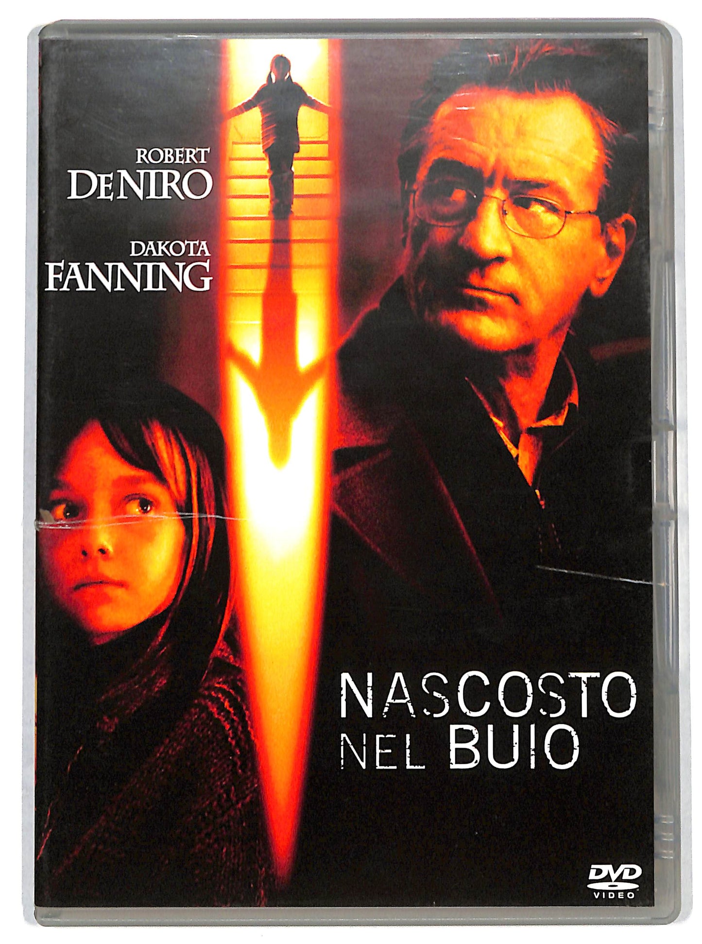 EBOND Nascosto nel buio DVD D726754