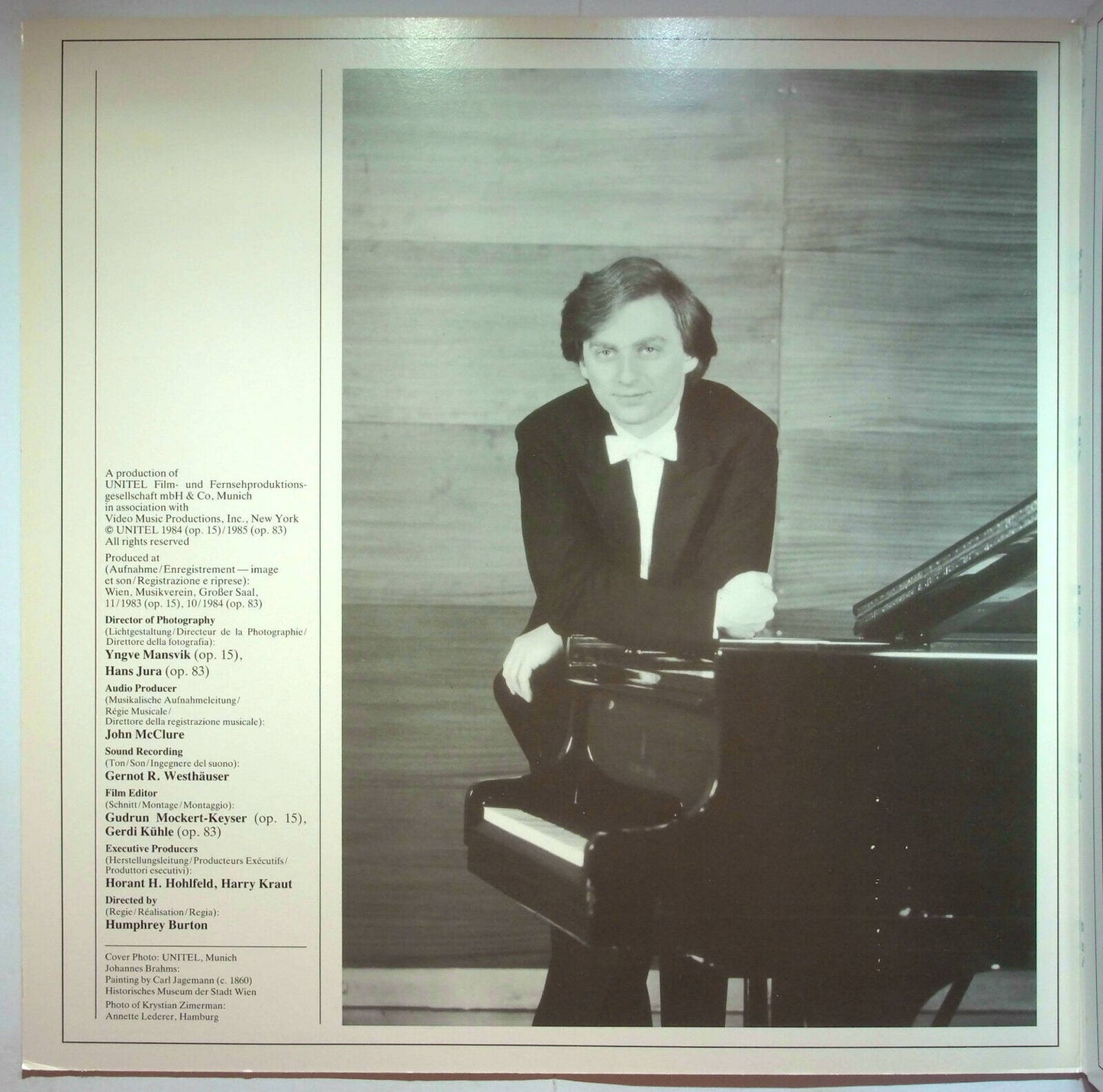 EBOND Johannes Brahms Piano Concerto 1 & 2 - Krystian Zimerman -  Laser Disc Pal